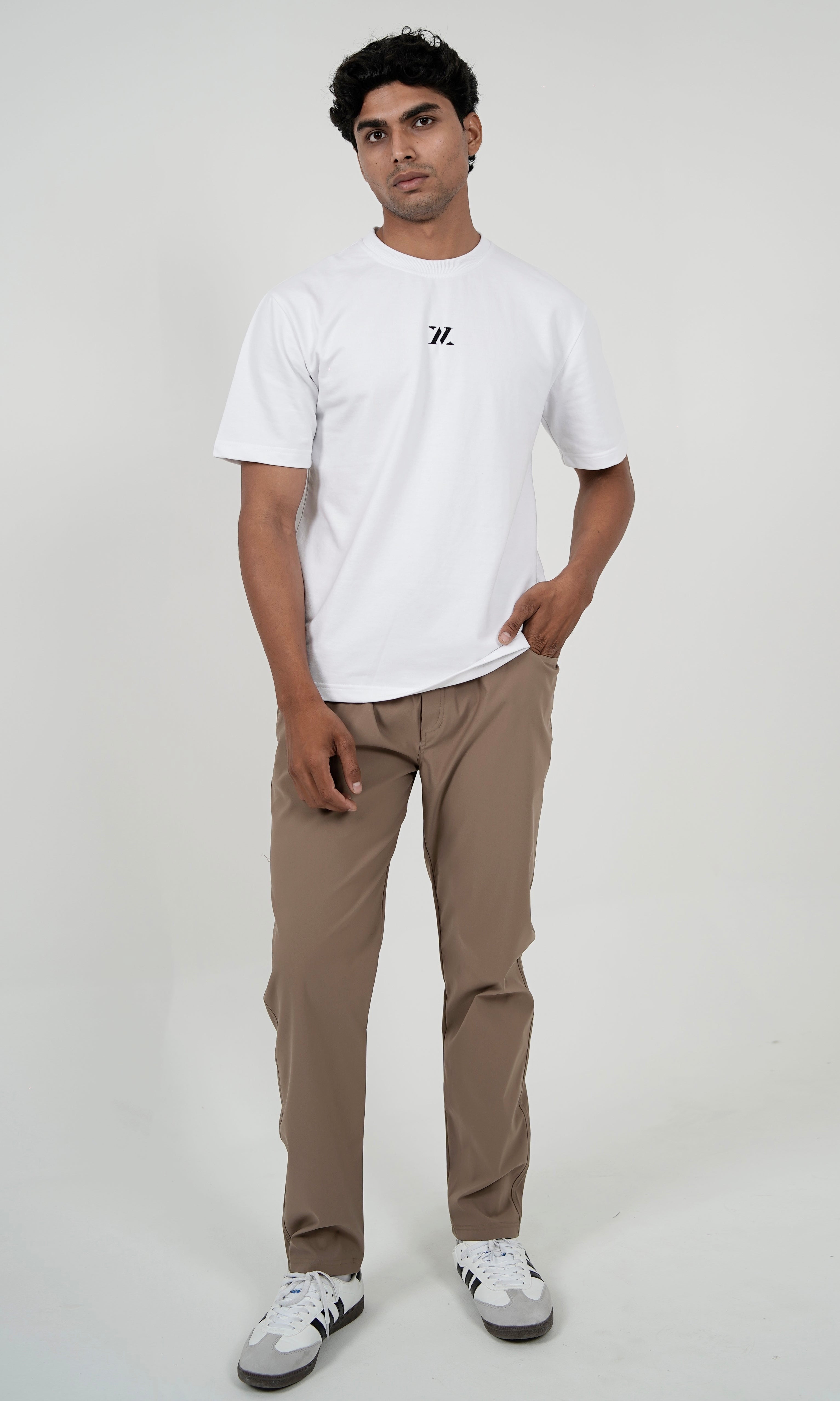 SLIGHTLY OVERSIZED TEE - WHITE