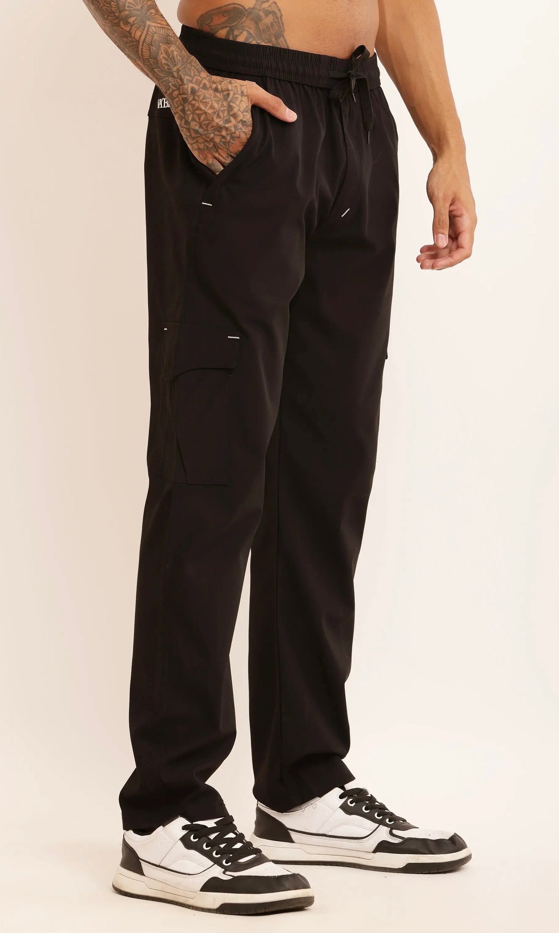 REGULAR FIT TWILL CARGO - BLACK