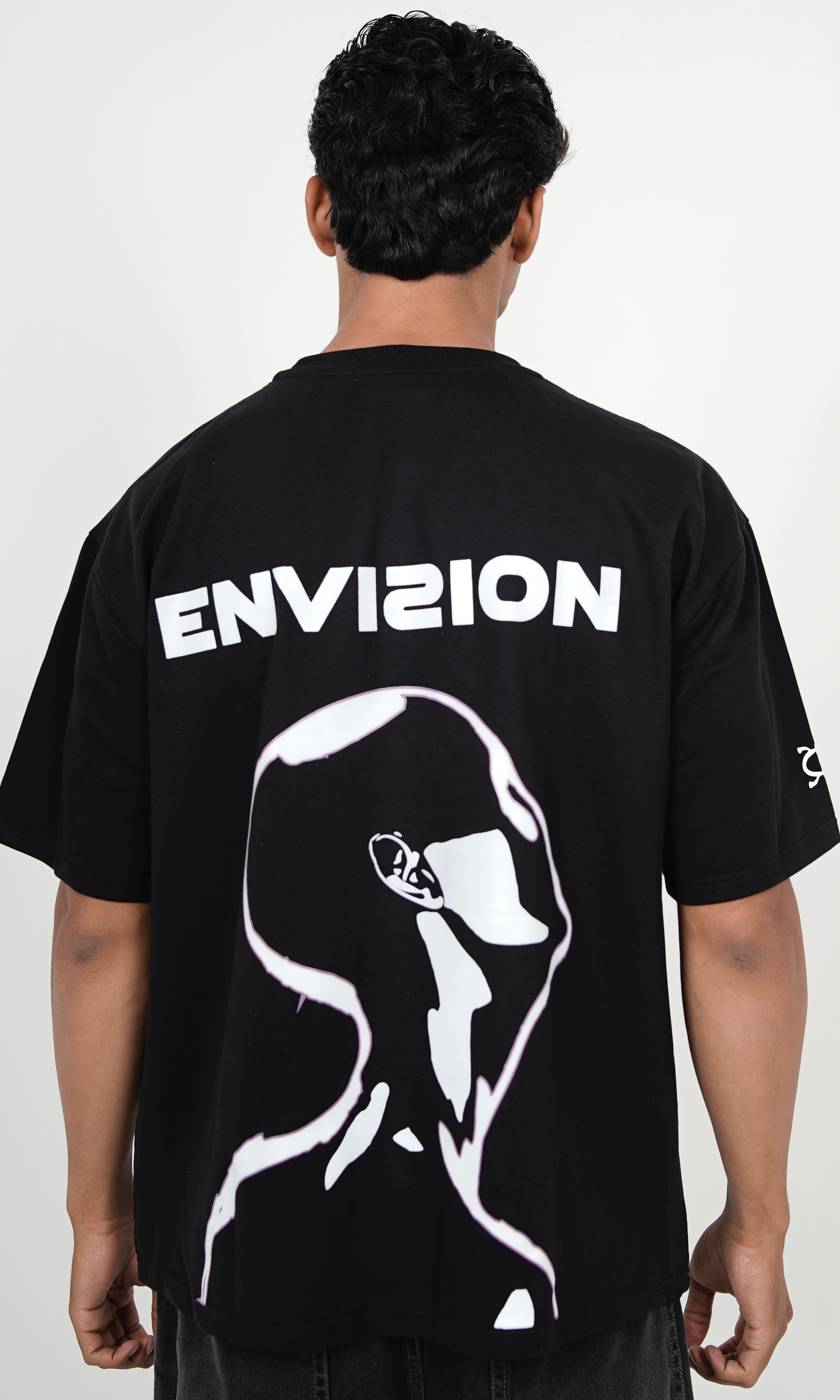 ENVISION T-SHIRT - BLACK