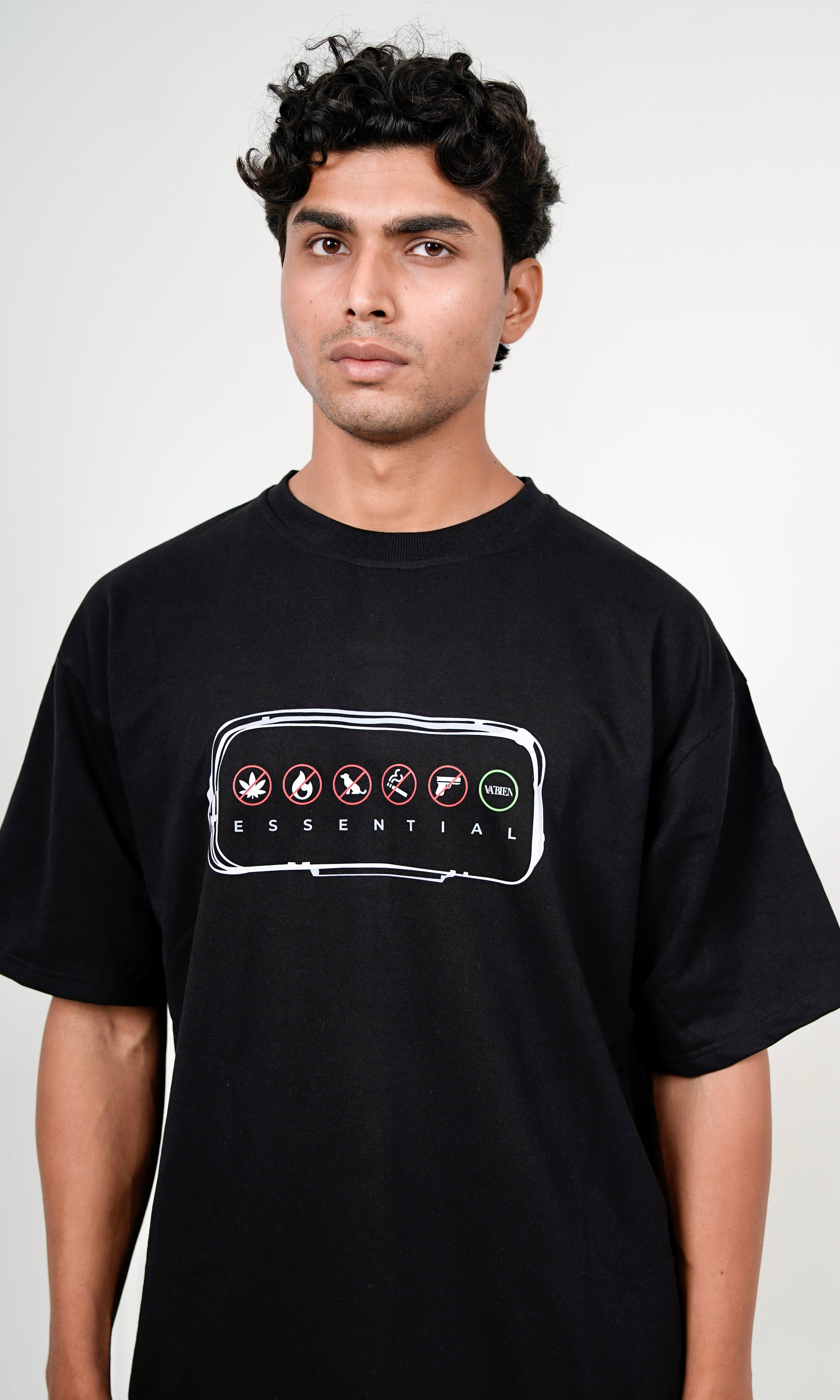 ESCAPE T-SHIRT - BLACK